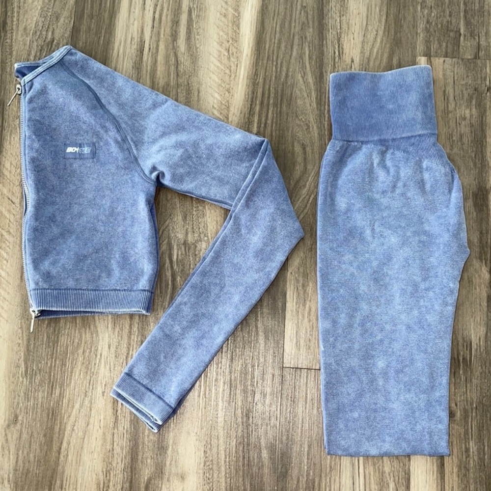 Bo and tee set